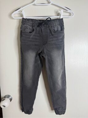 🔥2 for $10🔥 Kids Uh Youth Dark Wash Jogger Pants - Elastic Waist & Cuffed Ankles
